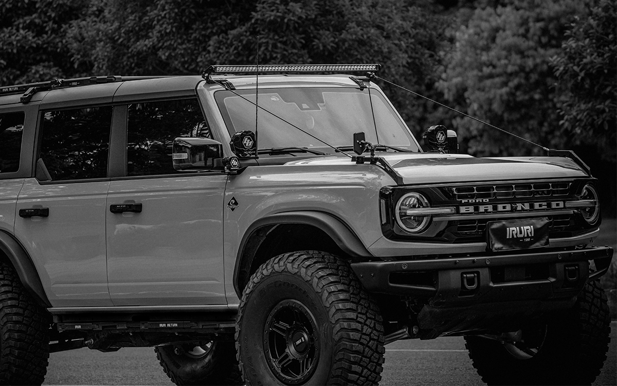 IRURI-RETURN Bronco Roof Light Bar Mount Brackets（a pair）