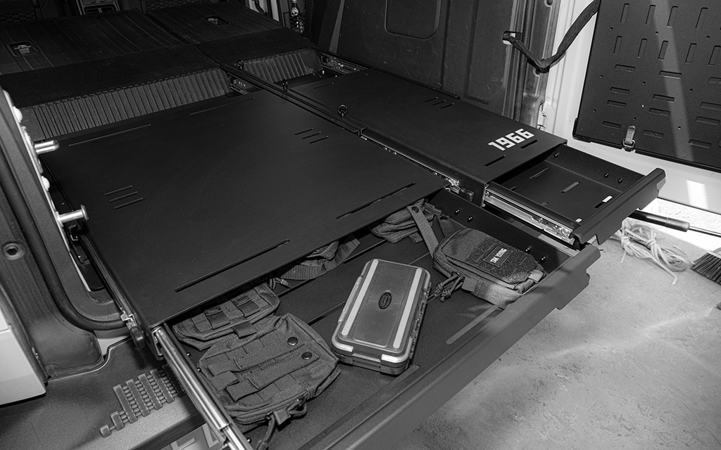 IRURI Bronco 3rd/7th Gen Fishing & Sleep Platform