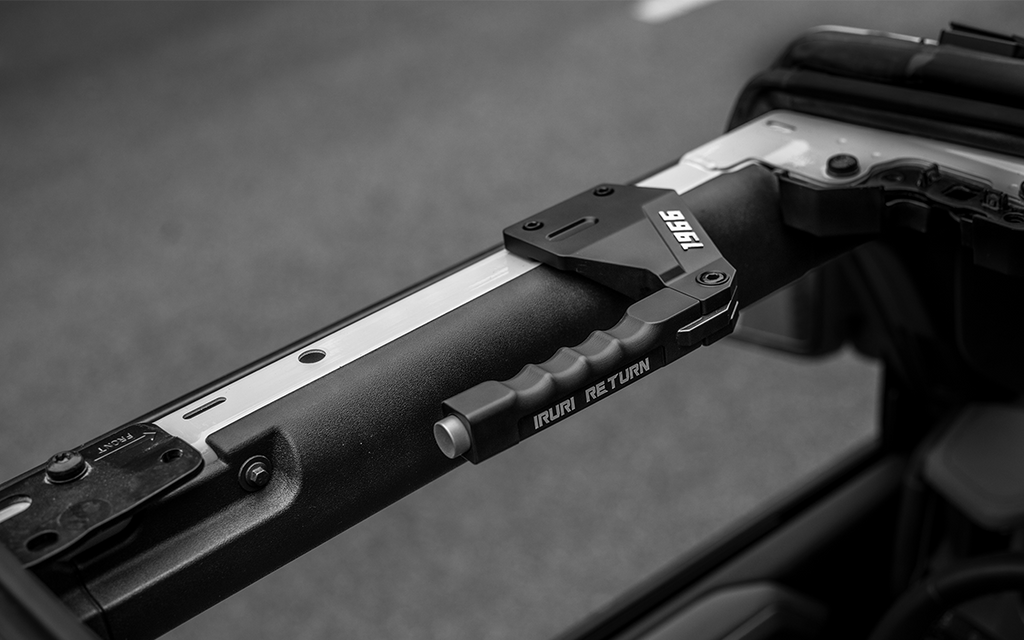 IRURI-RETURN Bronco Roof Access Grab Handle Set – Front（a pair）