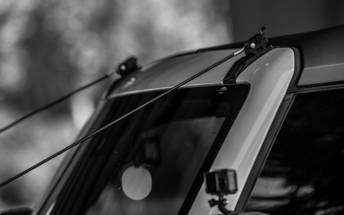 IRURI-RETURN Bronco Roof Light Mount with 52" Sliding Rail（a pair）