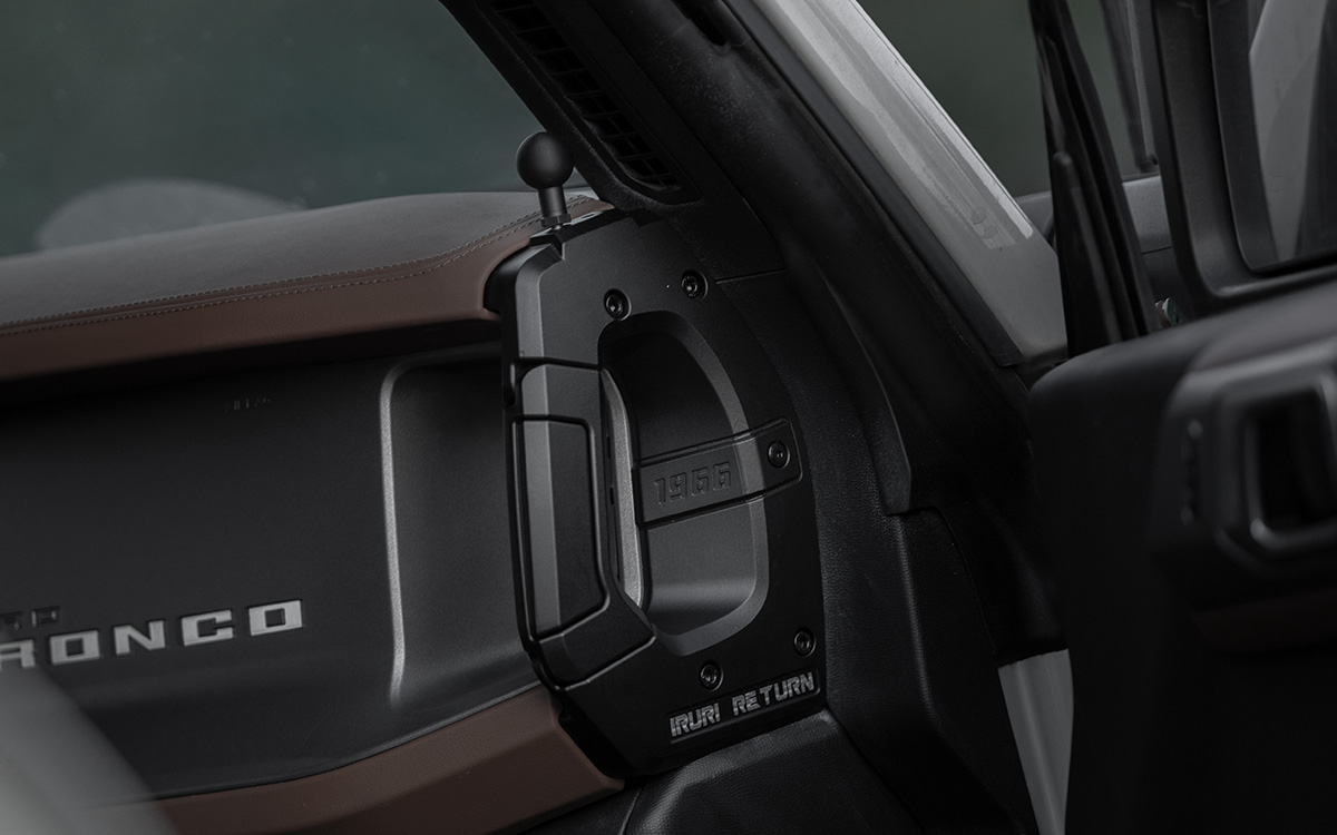 IRURI Bronco Center Console Side Grab Handles（a pair）