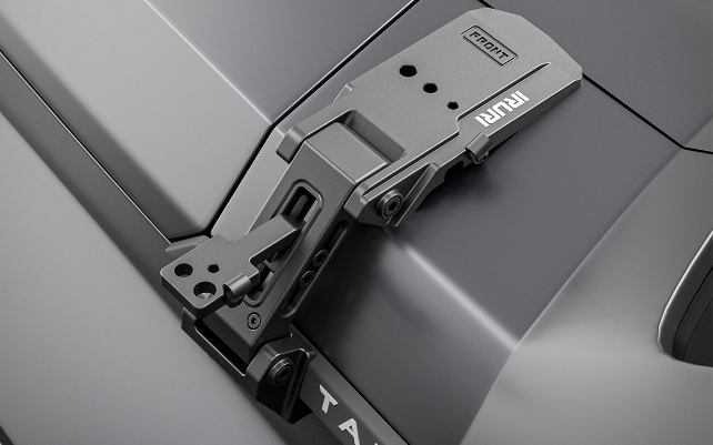 IRURI Tank 700 A-Pillar Light Mounts