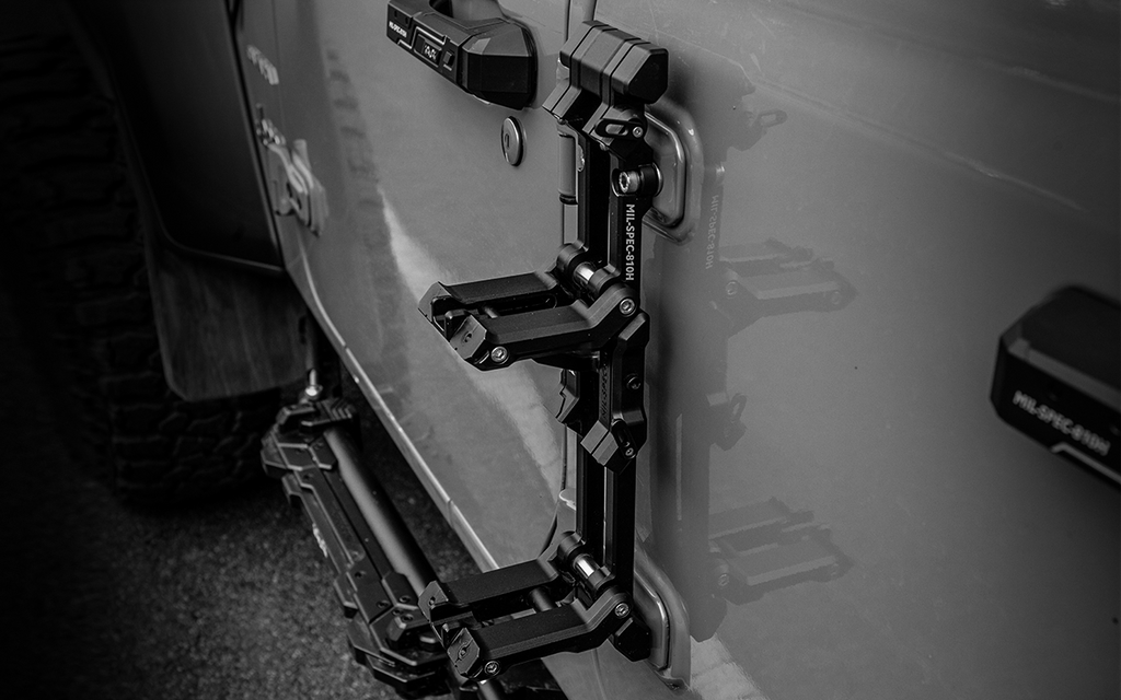 IRURI Rugged Side Ladder – Roof Access Ladder for Jeep Wrangler