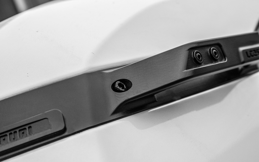 IRURI-HILLS D-Pillar Grab Handles for Lexus GX550（a pair）