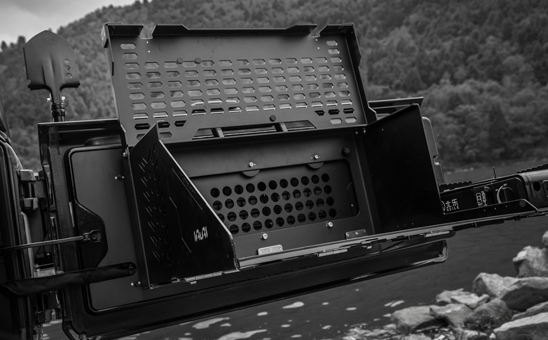 IRURI Rear Tailgate Multi-Function Platform for Jeep Wrangler