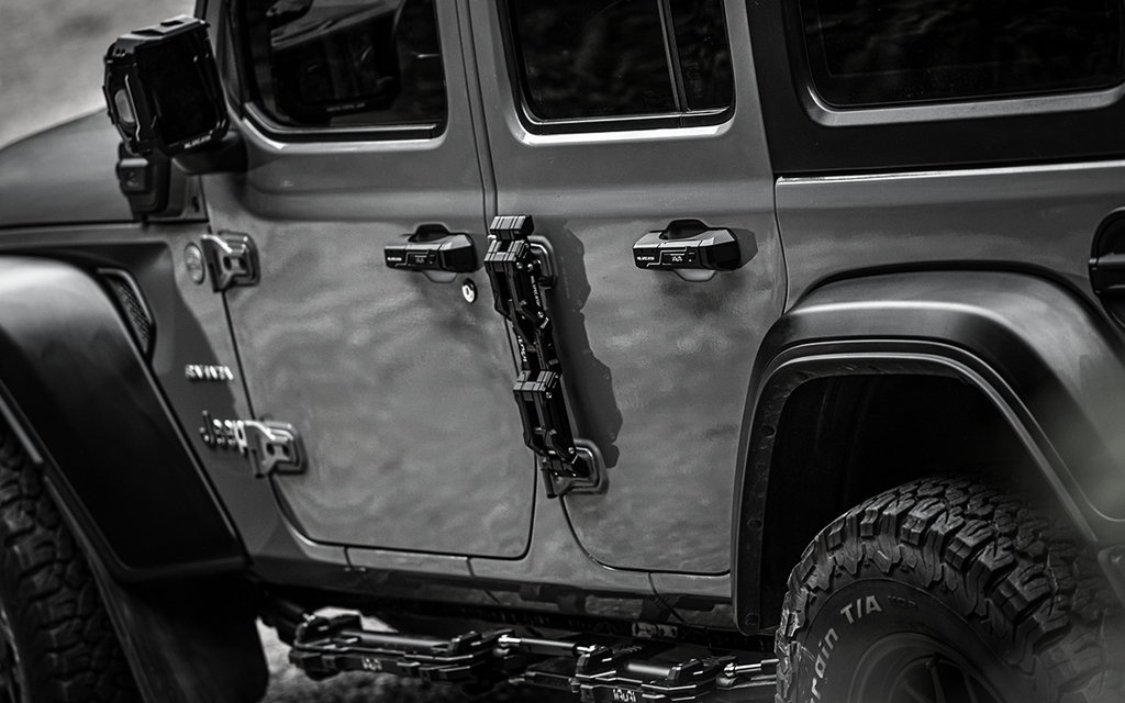 IRURI Rugged Side Ladder – Roof Access Ladder for Jeep Wrangler