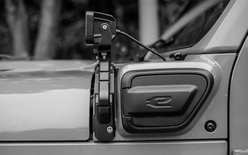 IRURI A-Pillar Light Mounting Bracket for Jeep Wrangler