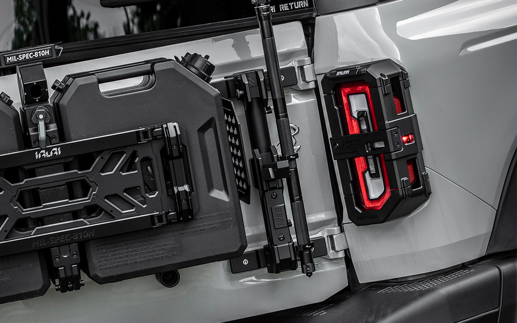 IRURI-RETURN Bronco Tail Light Guards(a pair）