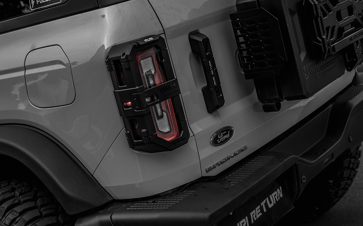 IRURI-RETURN Bronco Tail Light Guards(a pair）
