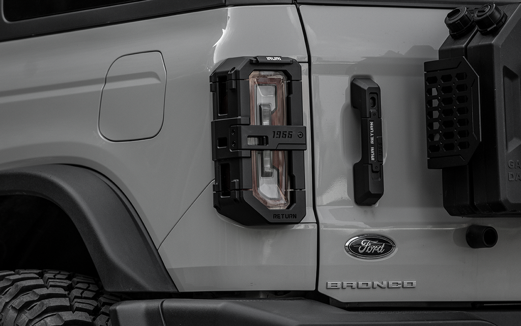 IRURI-RETURN Bronco Tail Light Guards(a pair）