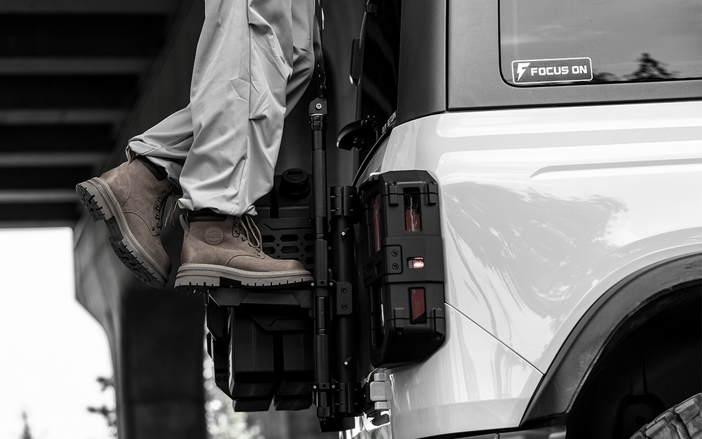 IRURI-RETURN Bronco Rear Flag Pole Mount